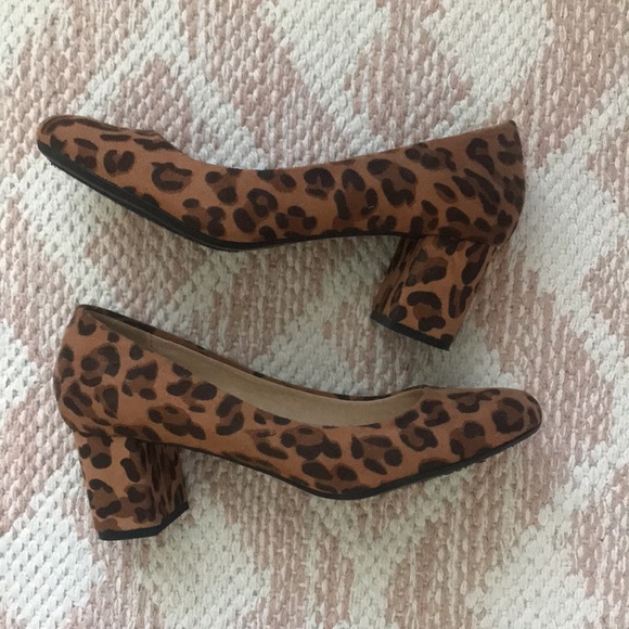 Sold - Picture 2 of 9